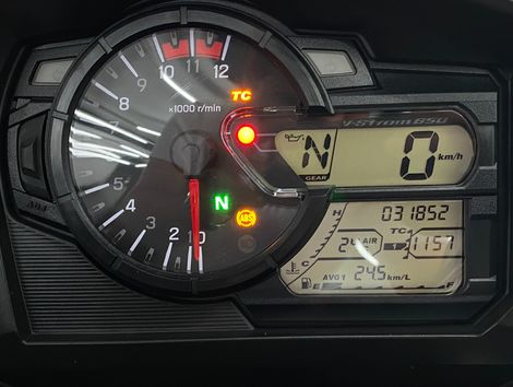 SUZUKI DL 650 V-STROM ADVENTURE