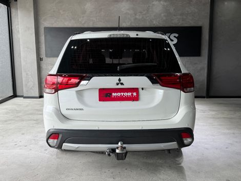 Mitsubishi OUTLANDER 2.0 16V 160cv Aut.