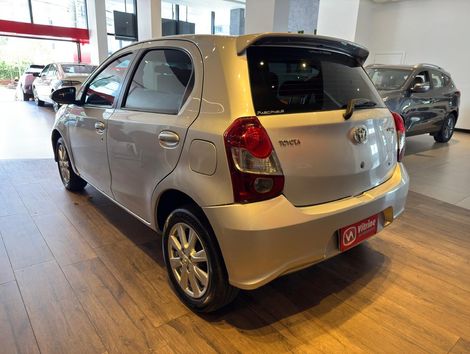 Toyota ETIOS X Plus 1.5 Flex 16V 5p Aut.