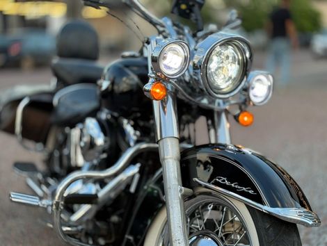 Harley SOFTAIL DELUXE  FLSTN