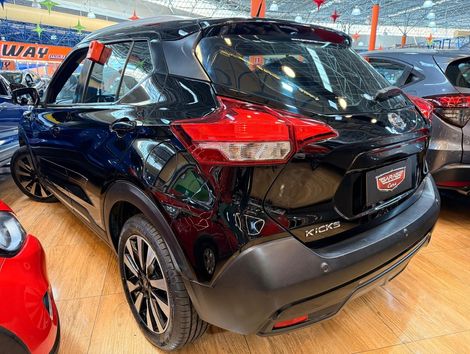 Nissan KICKS SL 1.6 16V FlexStar 5p Aut.