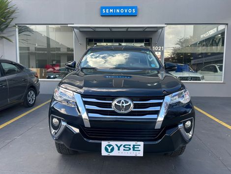Toyota Hilux SW4 SRV 4x2 2.7 Flex 16V Aut.
