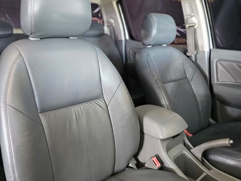 Toyota Hilux CD SR 4x2 2.7 16V/2.7 Flex Aut.