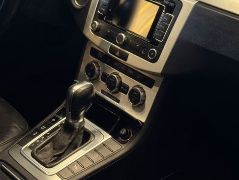 VolksWagen Passat TB 2.0 FSI/TSI 211cv Tiptronic 4p