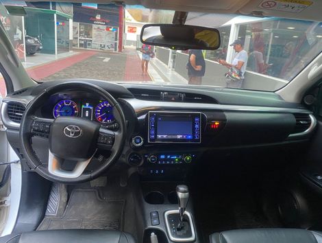 Toyota Hilux CD SRV 4x4 2.8 TDI Diesel Aut.