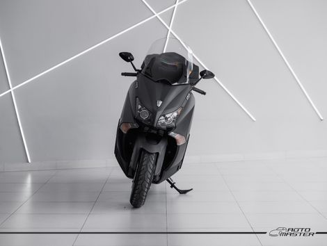 YAMAHA TMAX 530