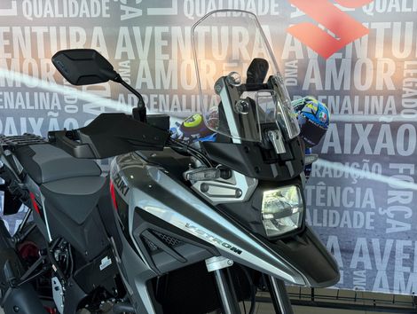 SUZUKI Motos Cinza