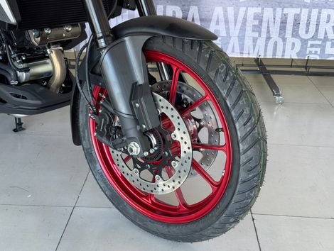 SUZUKI Motos Cinza
