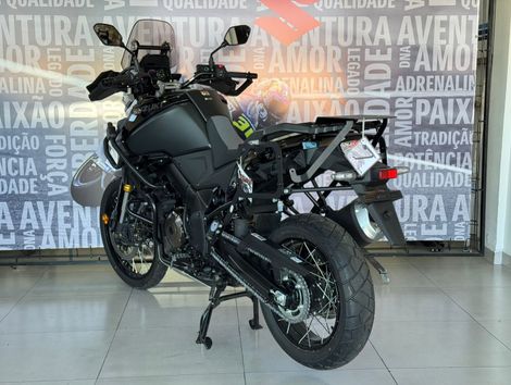 SUZUKI Motos Preta