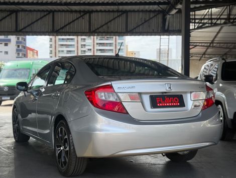 Honda Civic Sedan LXR 2.0 Flexone 16V Aut. 4p