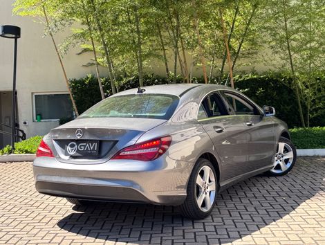 Mercedes CLA-180 1.6 16V 122cv Aut.