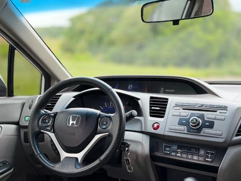 Honda Civic Sedan LXR 2.0 Flexone 16V Aut. 4p