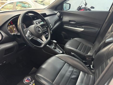 Nissan KICKS SL 1.6 16V FlexStar 5p Aut.