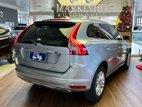 Volvo XC 60 2.0 T5  5p