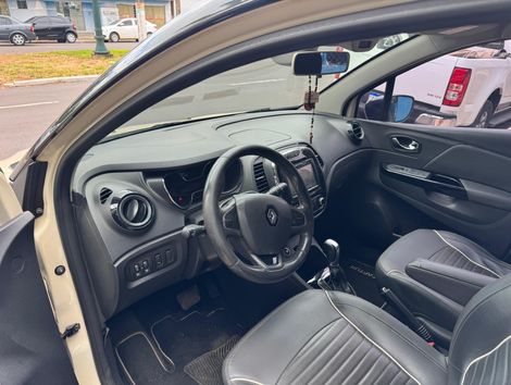Renault CAPTUR Intense 2.0 16V Flex 5p Aut.