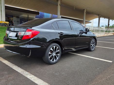Honda Civic Sedan LXR 2.0 Flexone 16V Aut. 4p