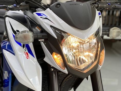 SUZUKI GSX-S 750