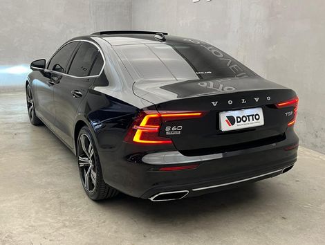 Volvo S60 T-5 INSCRIPTION 2.0 254cv 4p