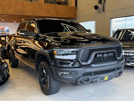 RAM 5.7 V8 GASOLINA REBEL CD 4X4 AUTOMÁTICO