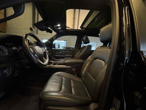 RAM 5.7 V8 GASOLINA REBEL CD 4X4 AUTOMÁTICO