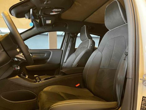 VOLVO P6 RECHARGE ELECTRIC PLUS