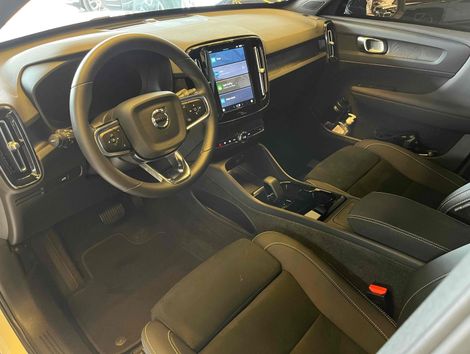 VOLVO P6 RECHARGE ELECTRIC PLUS