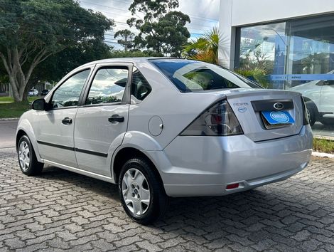 Ford Fiesta Sedan 1.0 8V Flex 4p
