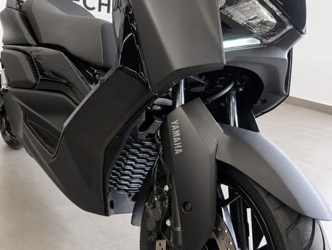 YAMAHA XMAX 300 CONNECTED 