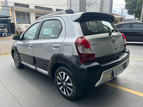 Toyota ETIOS CROSS 1.5 Flex 16V 5p Mec.
