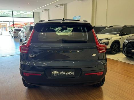 Volvo XC 40 Pure (Elétrico)