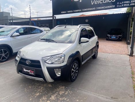 Toyota ETIOS CROSS 1.5 Flex 16V 5p Aut.