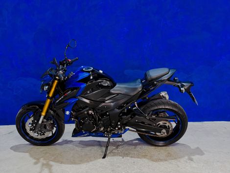 SUZUKI GSX-S 750