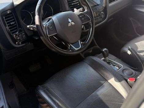 Mitsubishi OUTLANDER 2.0 16V 160cv Aut.