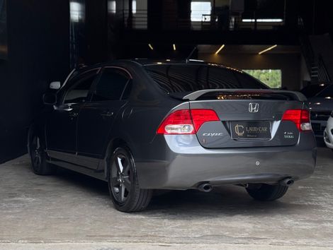 Honda Civic Sedan LXS 1.8/1.8 Flex 16V Aut. 4p