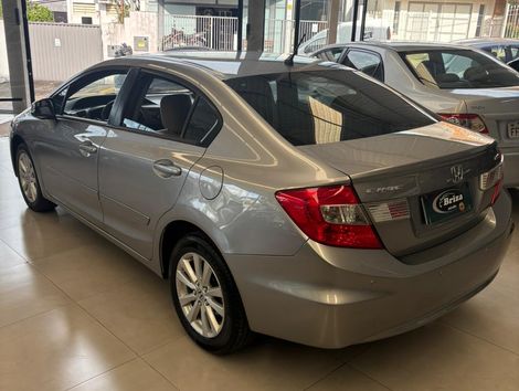 Honda Civic Sedan LXS 1.8/1.8 Flex 16V Mec. 4p