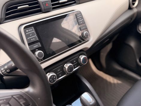 Nissan VERSA Advance 1.6 16V Flex Aut.