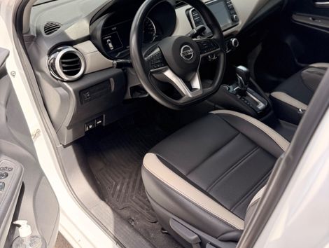 Nissan VERSA Advance 1.6 16V Flex Aut.