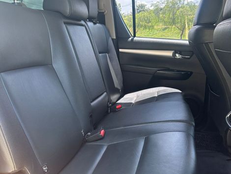 Toyota Hilux CD SRV 4x4 2.7 Flex 16V Aut.