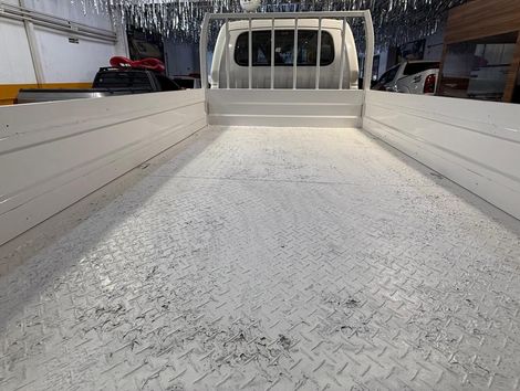 Kia Motors Bongo K-2500 2.5 4x2 TB Diesel