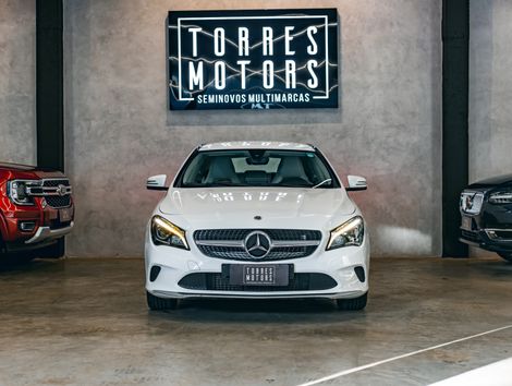 Mercedes CLA-180 1.6 16V 122cv Aut.