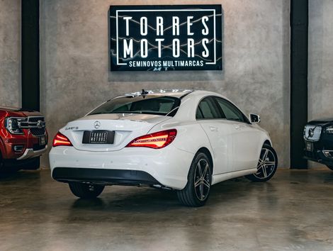 Mercedes CLA-180 1.6 16V 122cv Aut.