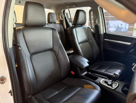 Toyota Hilux CD SRV 4x4 2.8 TDI Diesel Aut.