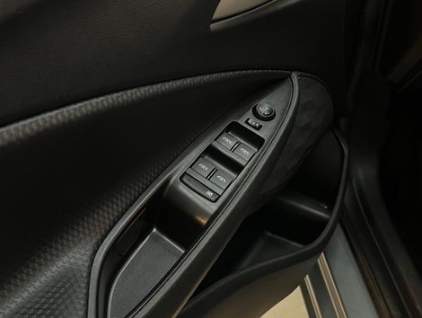 Chevrolet ONIX SEDAN Plus LT 1.0 12V Flex 4p Mec.