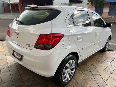 Chevrolet ONIX HATCH LT 1.4 8V FlexPower 5p Mec.