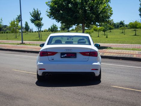 Audi A3 Sedan 1.4/ Attra. 16V TB FSI S-tronic