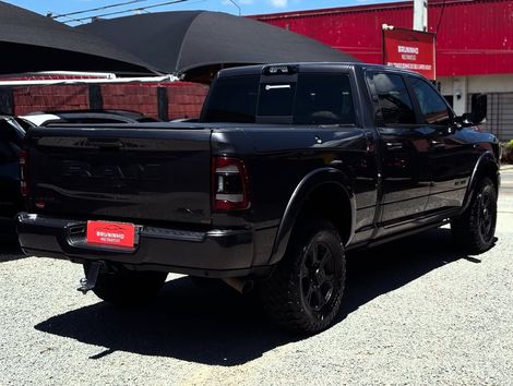 RAM 2500 LARAM. 6.7 NIGHT ED. TB CD 4x4 Die.