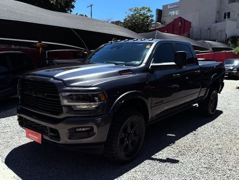 RAM 2500 LARAM. 6.7 NIGHT ED. TB CD 4x4 Die.