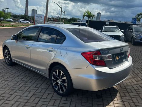 Honda Civic Sedan LXR 2.0 Flexone 16V Aut. 4p