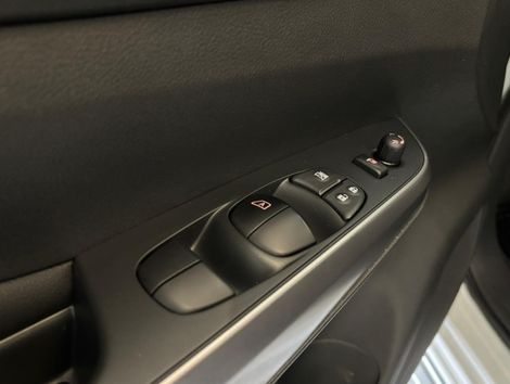 Nissan Frontier XE CD 4x4 2.3 Bi-TB Diesel Aut.