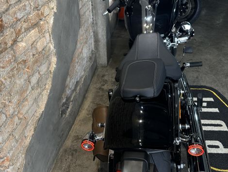 Harley BREAKOUT FXBR